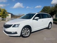 Usata Skoda Octavia G-TEC Executive 130 CV (95 kW) 2020 Bianco Station wagon