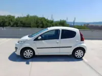 Usata Peugeot 107 Active 68 CV (50 kW) 2012 Bianco Utilitaria