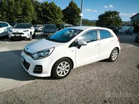 Usata Kia Rio Active 85 CV (62 kW) 2016 Bianco Berlina
