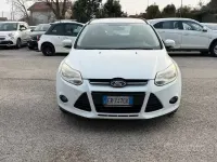 Usata Ford Focus 125 CV (91 kW) 2013 Bianco Station wagon