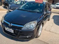 Usata Opel Astra Club 101 CV (74 kW) 2004 Nero Berlina