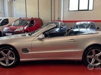 Usata Mercedes SL350 245 CV (180 kW) 2003 Grigio Cabrio