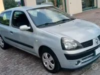 Usata Renault Clio II 75 CV (55 kW) 2004 Grigio Berlina
