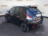 Usata Lancia Ypsilon Gold 69 CV (50 kW) 2021 Nero Utilitaria