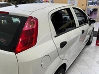 Usata Fiat Punto S 95 CV (69 kW) 2018 Bianco Furgone