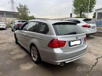 Usata BMW 318 143 CV (105 kW) 2012 Grigio Station wagon