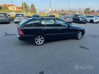 Usata Mercedes C220 150 CV (110 kW) 2006 Blu Station wagon