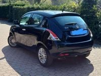 Usata Lancia Ypsilon 69 CV (50 kW) 2011 Blu/azzurro Utilitaria