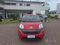Begagnad Fiat Qubo Easy 80 HK (58 kW) 2019 Röd Minibuss