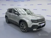 Occasion Jeep Avenger Summit 101 ch (74 kW) 2024 Gris SUV