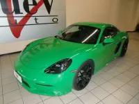 Usata Porsche 718 Cayman 299 CV (219 kW) 2023 Verde Coupé