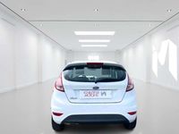 Second-hand Ford Fiesta Titanium 75 CP (55 kW) 2016 Alb Hatchback