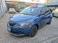 Usata Lancia Ypsilon Gold 69 CV (50 kW) 2023 Blu/azzurro Utilitaria