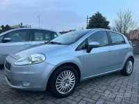 Usata Fiat Grande Punto Dynamic 65 CV (47 kW) 2007 Grigio Utilitaria