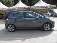 usata Peugeot 208 - 1.2 VTi 82 CV 5 porte Allure