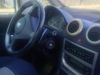Usata Peugeot 1007 73 CV (53 kW) 2005 Grigio Monovolume