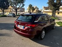 Usata Opel Astra Dynamic 110 CV (80 kW) 2018 Marrone Station wagon