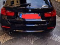 Usata BMW 320 Luxury Line 184 CV (135 kW) 2012 Nero Station wagon
