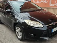 Käytetty Ford Focus Titanium 95 HP (69 kW) 2012 Musta Farmari