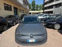 Usata VW Golf VIII Life 131 CV (96 kW) 2021 Grigio Berlina