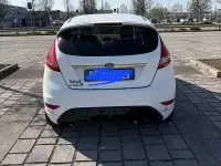 Usata Ford Fiesta 95 CV (69 kW) 2011 Bianco Berlina