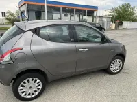 Usata Lancia Ypsilon Silver 85 CV (62 kW) 2014 Grigio Utilitaria