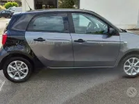 Usata Smart ForFour 71 CV (52 kW) 2017 Grigio Utilitaria