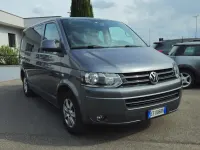 Usata VW Caravelle 140 CV (102 kW) 2013 Grigio Furgone