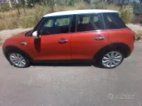 Usata Mini Cooper D 116 CV (85 kW) 2016 Rosso Utilitaria