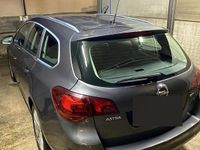 Usata Opel Astra Sport 2011 Grigio Station wagon