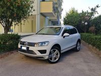 Usata VW Touareg Executive 204 CV (150 kW) 2015 Bianco SUV
