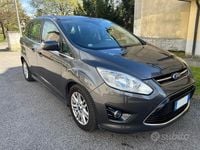 Usata Ford Grand C-Max 116 CV (85 kW) 2015 Grigio Monovolume