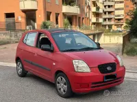 Usata Kia Picanto Spirit 61 CV (44 kW) 2006 Rosso Utilitaria