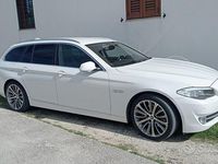 Begagnad BMW 520 Efficient Dynamics 2016 Vit Kombi