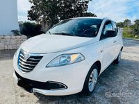 Usata Lancia Ypsilon 69 CV (50 kW) 2011 Bianco Utilitaria