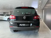 Usata VW Tiguan Sportline 140 CV (102 kW) 2008 Nero SUV