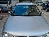 Usata VW Golf IV 105 CV (77 kW) 2002 Grigio Utilitaria