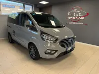 Usata Ford Tourneo Titanium 149 CV (109 kW) 2023 Grigio Monovolume