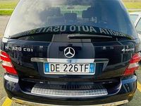Usata Mercedes ML320 224 CV (164 kW) 2007 Blu SUV