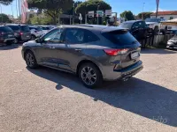 Käytetty Ford Kuga ST-Line X 120 HP (88 kW) 2024 Harmaa Katumaasturi
