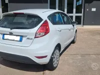 Second-hand Ford Fiesta Business Edition 97 CP (71 kW) 2015 Alb Hatchback