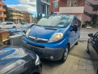 Usata Opel Vivaro 114 CV (83 kW) 2013 Blu Monovolume
