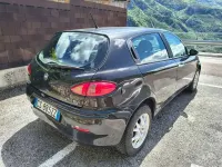 Usata Alfa Romeo 2000 Progression 116 CV (85 kW) 2004 Nero Berlina