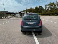 Usata Lancia Ypsilon 69 CV (50 kW) 2005 Blu Utilitaria