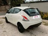 Usata Lancia Ypsilon 95 CV (69 kW) 2014 Bianco Utilitaria