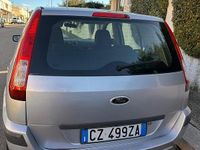 Usata Ford Fusion Zetec 80 CV (58 kW) 2006 Grigio Berlina