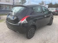 Usata Lancia Ypsilon Gold 69 CV (50 kW) 2019 Nero Utilitaria