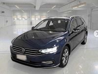 Usata VW Passat Executive 200 CV (147 kW) 2022 Blu Station wagon