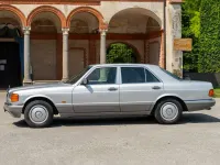 Usata Mercedes S300 SE 188 CV (138 kW) 1986 Grigio Berlina