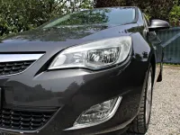 Usata Opel Astra Cosmo 100 CV (73 kW) 2012 Argento Berlina